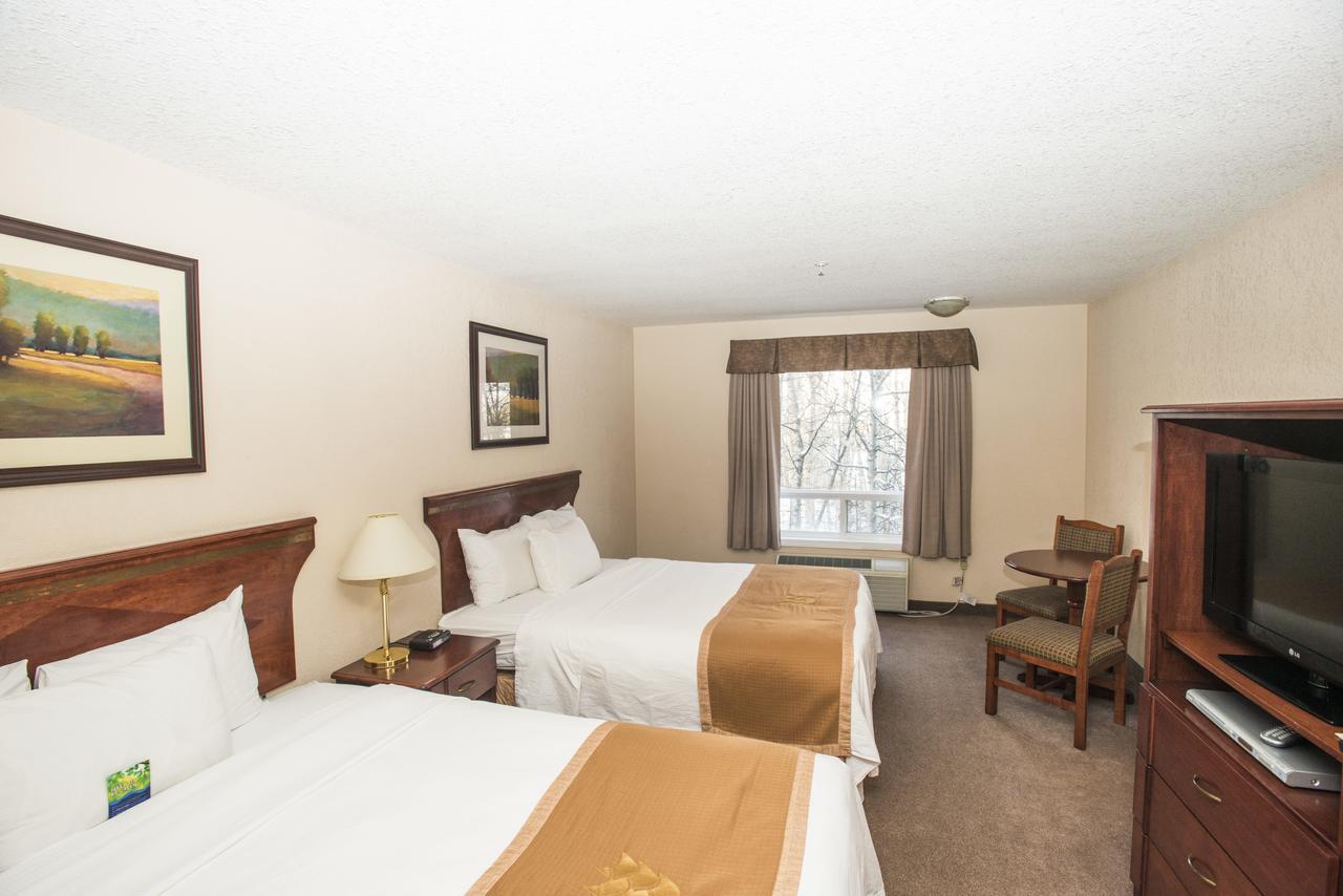 Lakeview Inns & Suites - Chetwynd Extérieur photo
