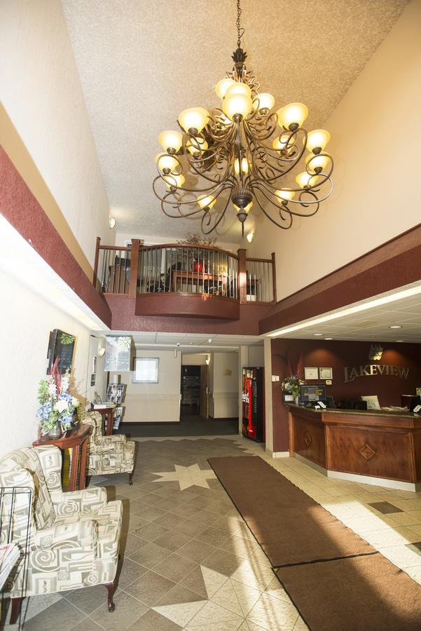 Lakeview Inns & Suites - Chetwynd Extérieur photo