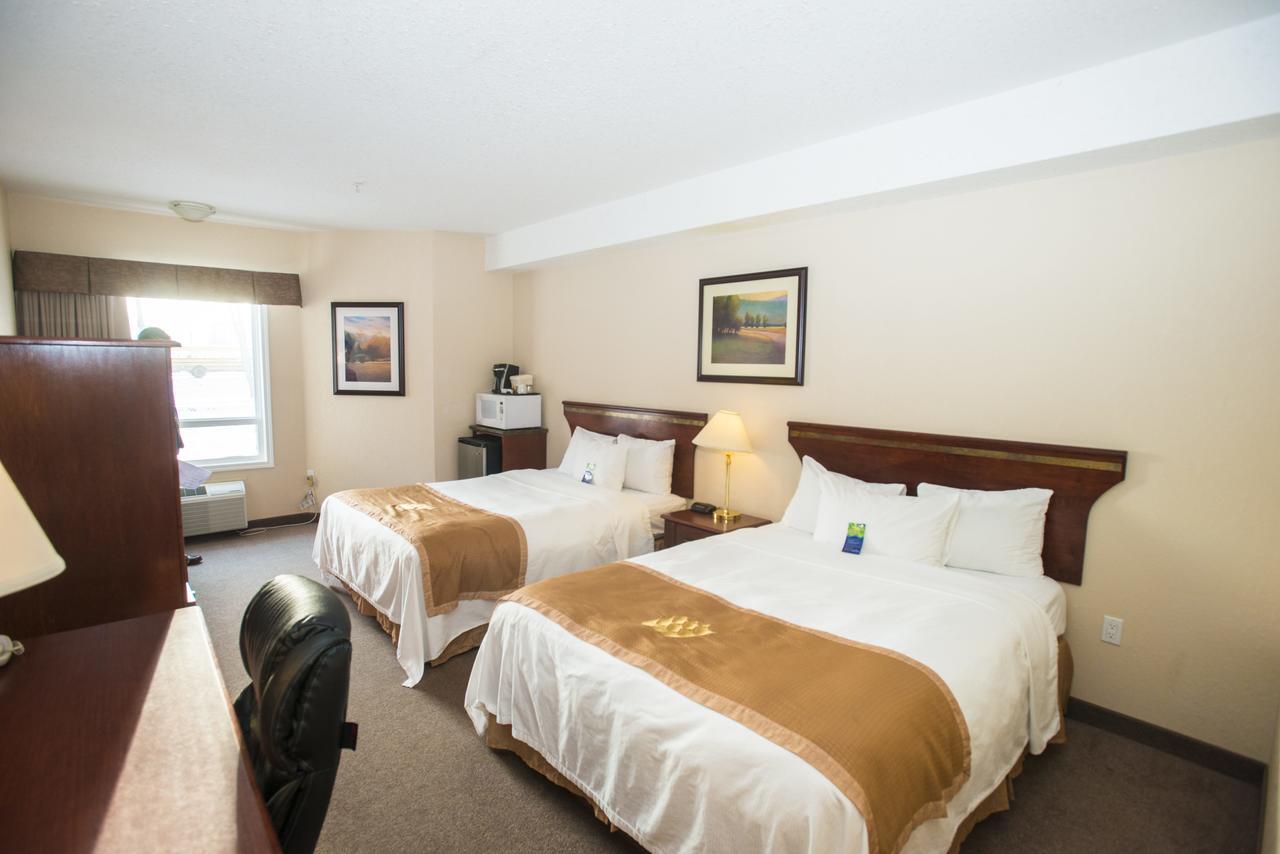 Lakeview Inns & Suites - Chetwynd Extérieur photo