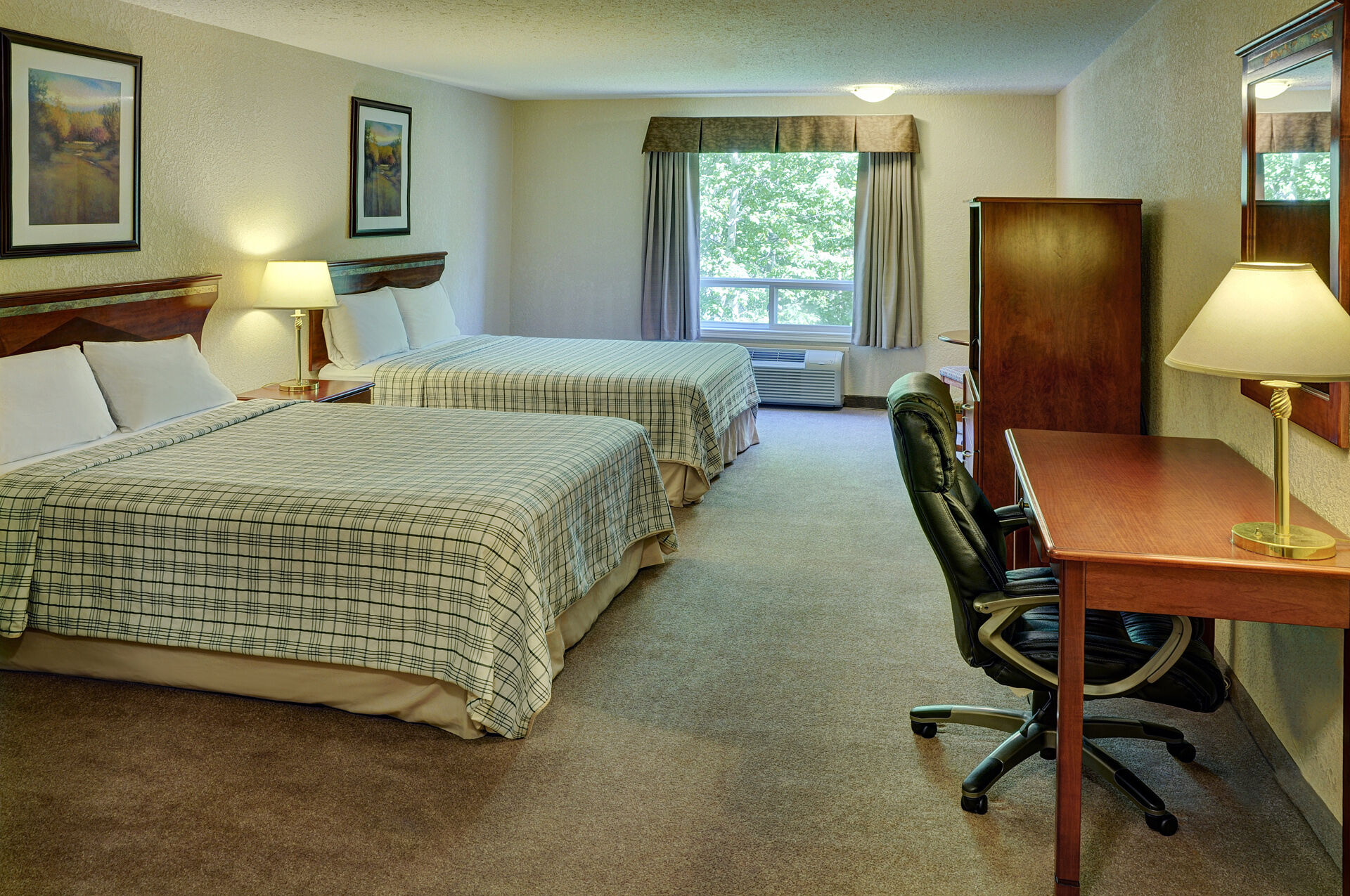 Lakeview Inns & Suites - Chetwynd Extérieur photo